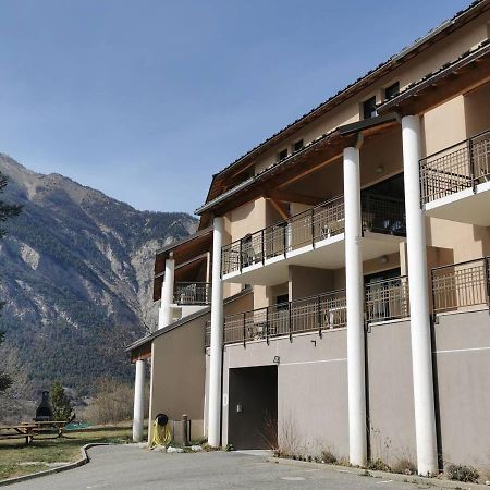 Studio 4 Personnes Avec Piscine Et Sauna - Residence Chateau Des Magnans - Jausiers - Fr-1-165B-45 エクステリア 写真